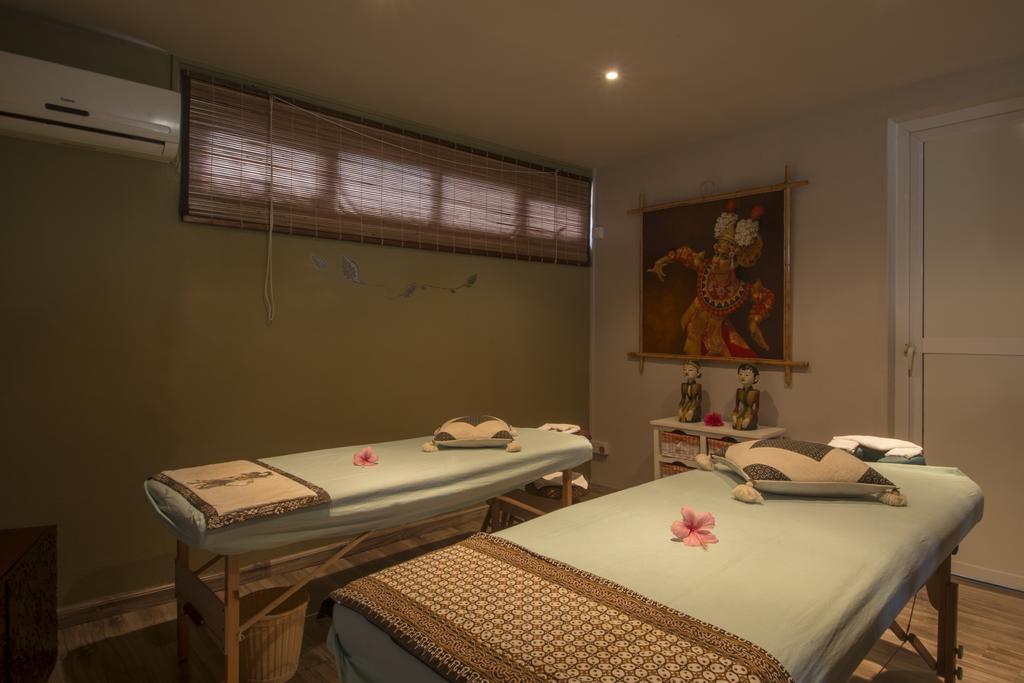 Casa Florida Hotel & Spa Pereybere Beach Екстериор снимка