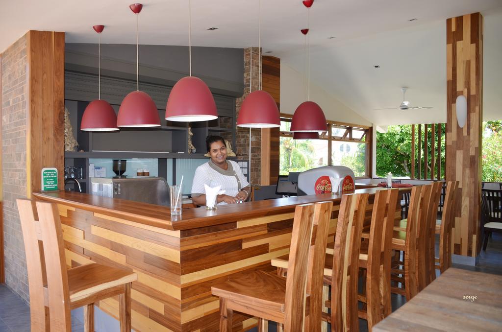 Casa Florida Hotel & Spa Pereybere Beach Екстериор снимка